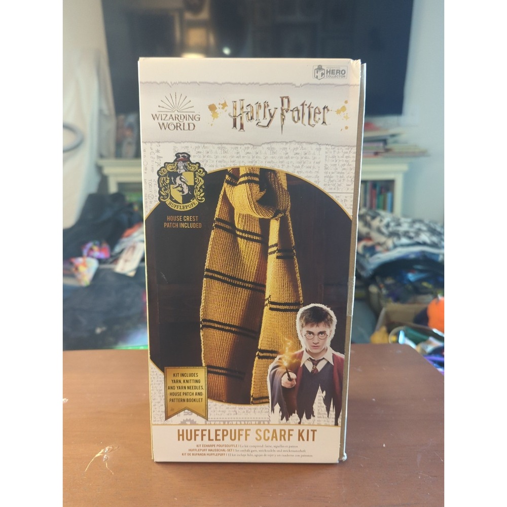 Wizarding World Harry Potter Hufflepuff Scarf Kit Knitting Kit New